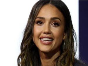 Jessica Alba in Mexico City Boyfriend