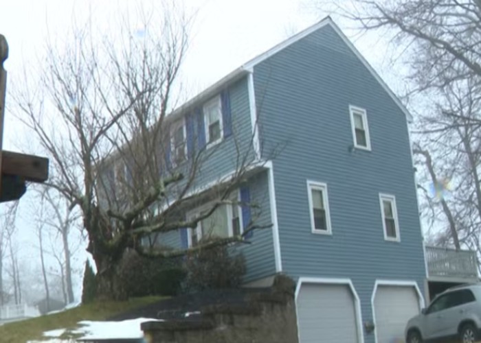 Lowell Woman Found Dead Tyngsborough